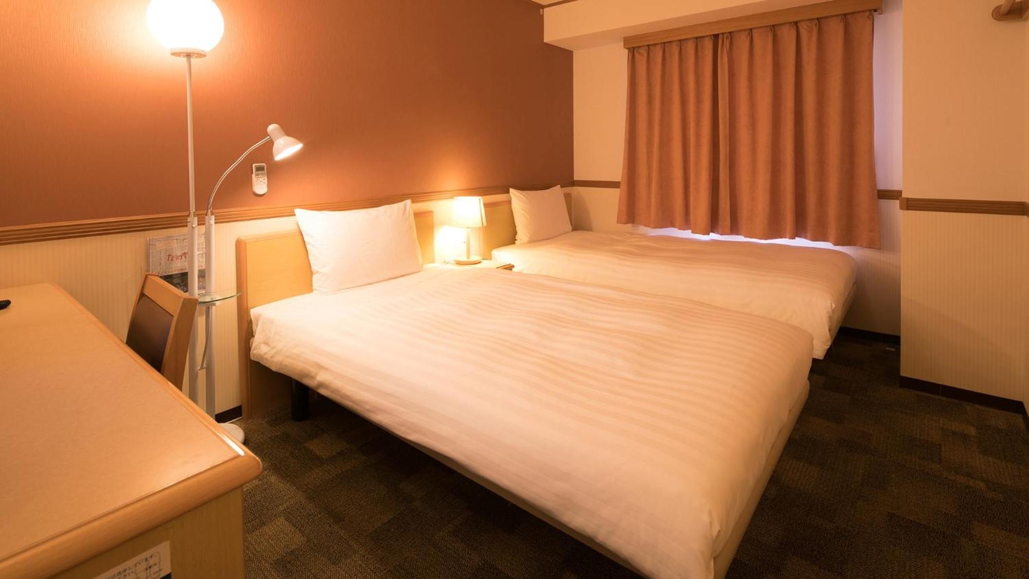 Toyoko Inn Higashi-Hiroshima Saijo Ekimae Zimmer foto