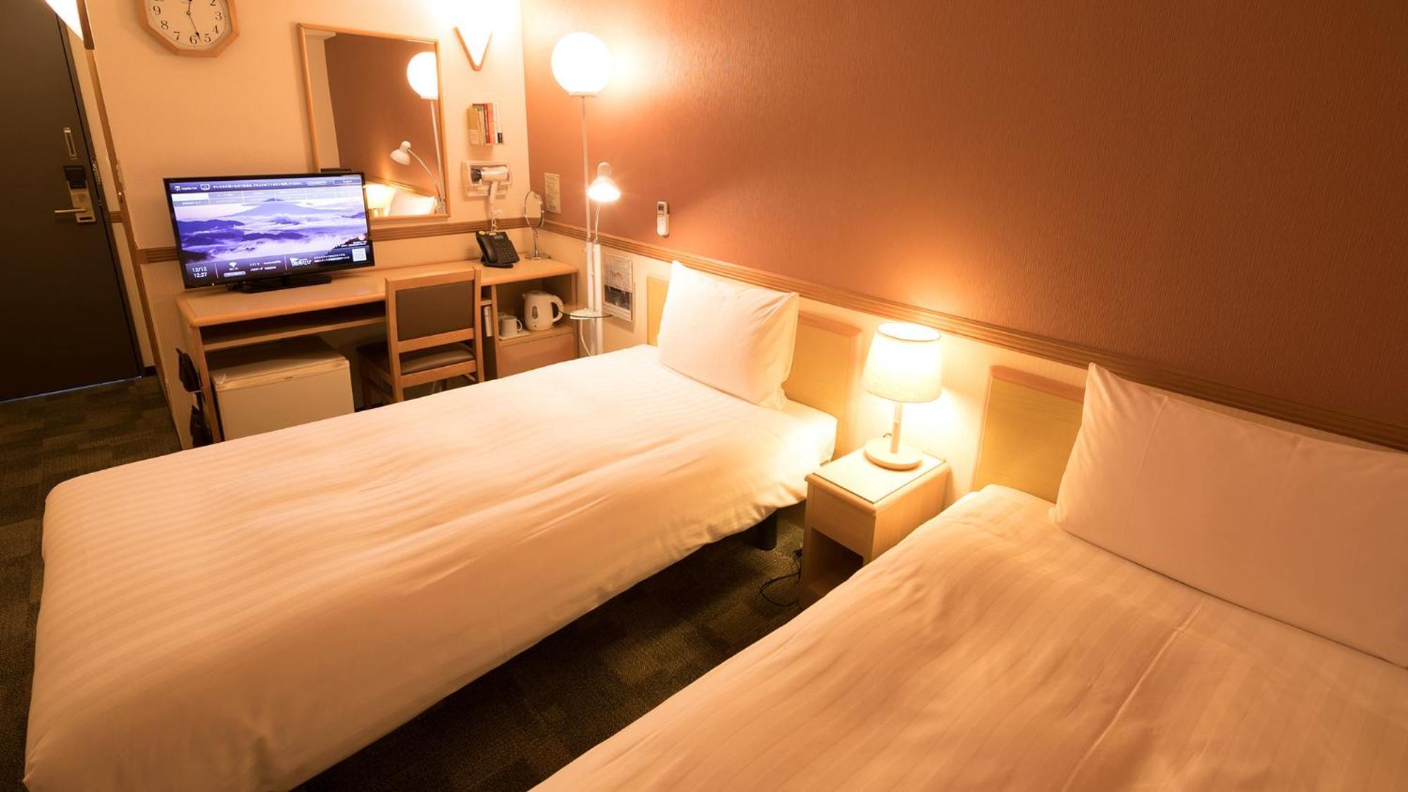 Toyoko Inn Higashi-Hiroshima Saijo Ekimae Zimmer foto